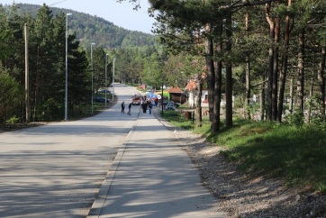 Divčibara: Szörnyű baleset történt, szabadkai diákokat gázolt el egy autó - A cikkhez tartozó kép