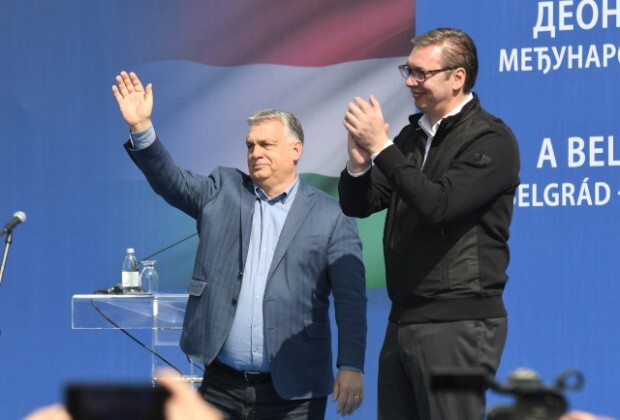 Újvidéken. Orbán és Vučić illusztráció