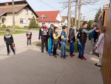 Adorjánon is locsolkodtak  - A cikkhez tartozó kép