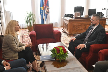 Juhász Bálint és Tanja Miščević  Szerbia európai integrációs folyamatról tanácskozott - A cikkhez tartozó kép