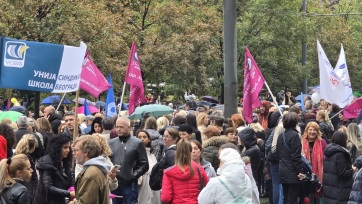 Pedagógustiltakozás Belgrádban - A cikkhez tartozó kép