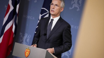 Jens Stoltenberg: Minél több fegyvert ad Ukrajnának a NATO, annál valószínűbbé válik a béke - A cikkhez tartozó kép