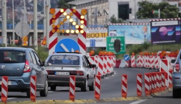 AMSS: Óvatosan a volán mögött a köd és a szél miatt, Batrovcinál két órát várnak a kamionok - A cikkhez tartozó kép