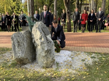 Palics: Tisztelgés az ’56-os hősök előtt - A cikkhez tartozó kép