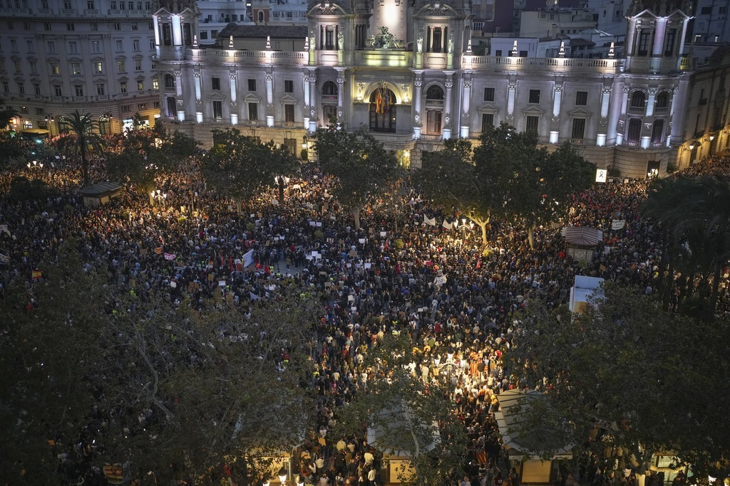 Valencia: A polgárok amiatt tüntettek, ahogy a regionális hatóságok reagáltak az árvízhelyzetre | Vajdaság MA