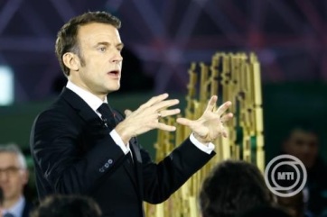 Macron: Az ukrajnai béke szavatolása "talán európai erők bevetését is magában foglalja majd" - A cikkhez tartozó kép