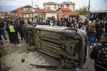 Észak-Macedónia: Feszült a helyzet Kocsaniban, erőszakba torkollott a tüntetés - A cikkhez tartozó kép