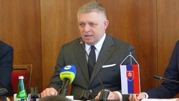 Megszólalt Robert Fico a szlovákiai iskolai késelés kapcsán - illusztráció