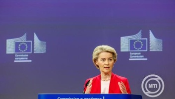 Ursula von der Leyen: Az EB az illegális migránsok visszaküldésére vonatkozó szabályokat fog javasolni - illusztráció