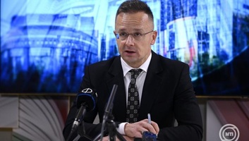 Szijjártó Péter: A magyar kormány ezúttal sem járult hozzá az ukrajnai fegyverszállítások finanszírozásához - illusztráció