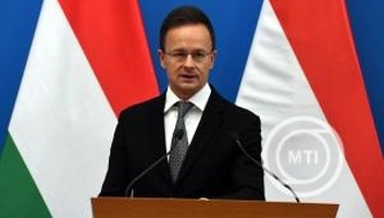 Szijjártó Péter levélben fordult az Európai Unió kül- és biztonságpolitikai főképviselőjéhez - illusztráció