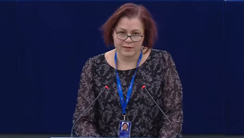 Vicsek Annamária: Az Európai Parlament számolja fel a politikai agressziót! - illusztráció