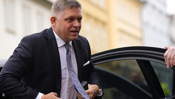 Robert Fico Belgrádban tárgyal - illusztráció